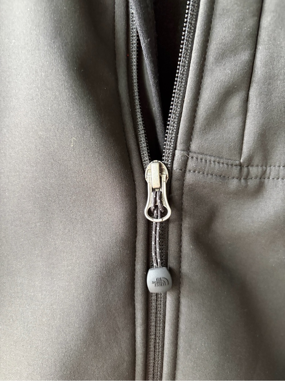 The North Face Black Softshell Performance Jacket - Picture 3 of 4